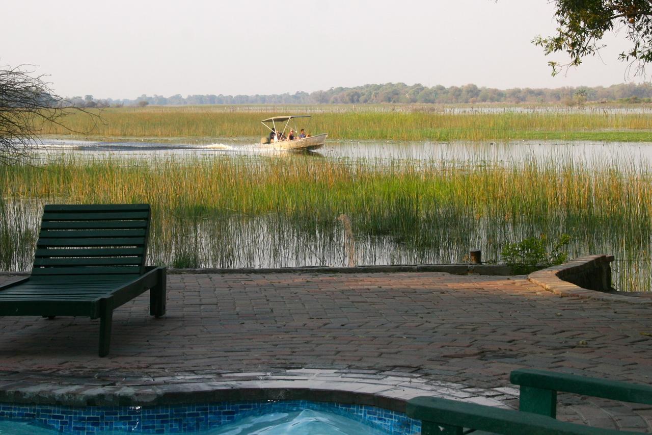 Island Safari Lodge Maun Esterno foto