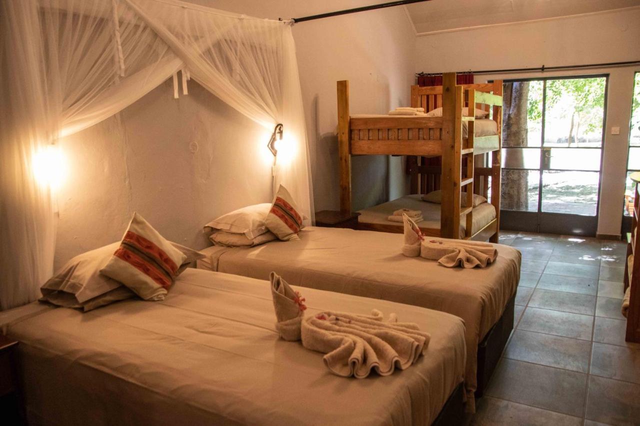 Island Safari Lodge Maun Esterno foto
